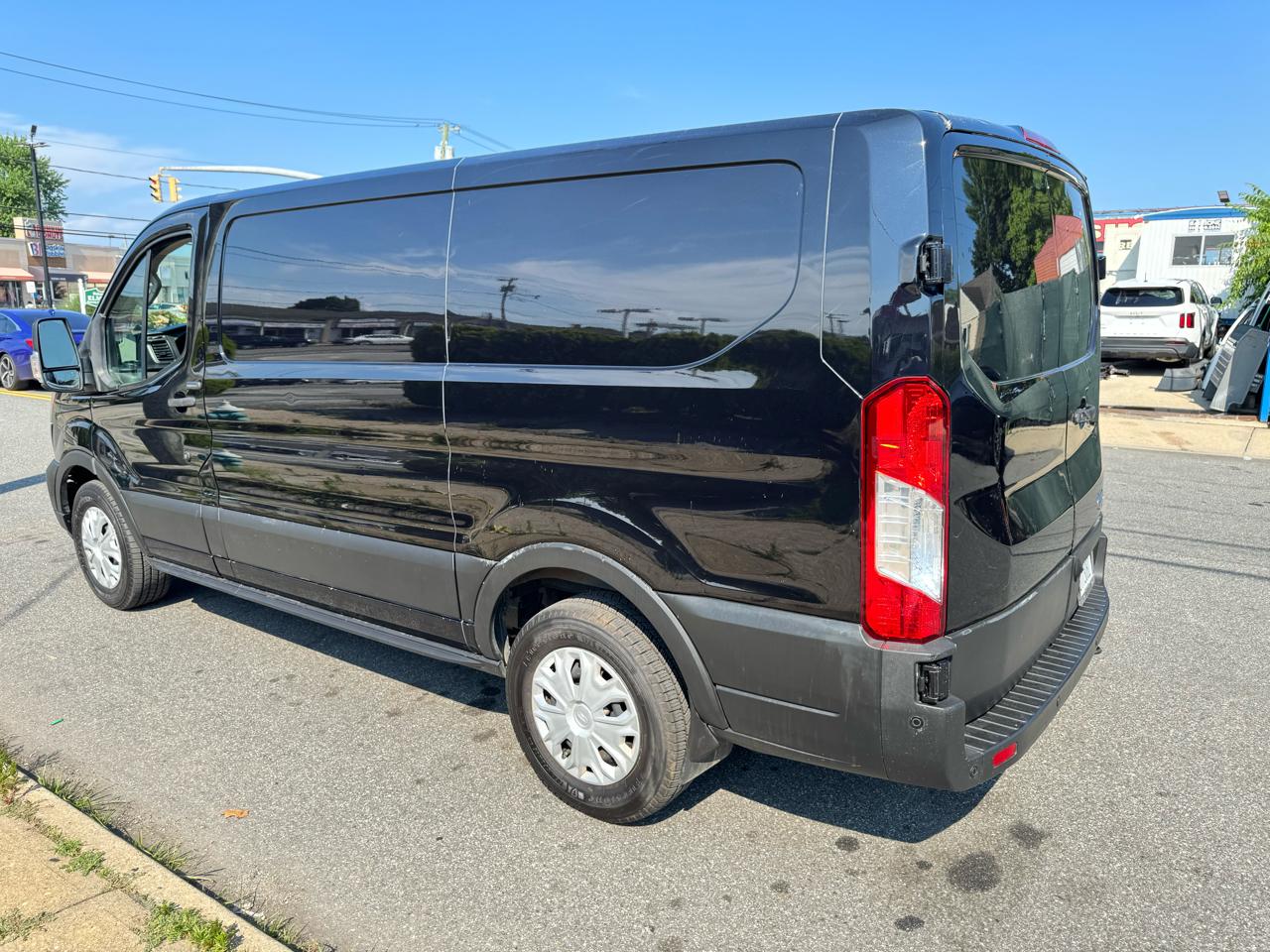 Ford Transit 150 Van Low Roof w/Sliding Pass. 130-in. WB 2021