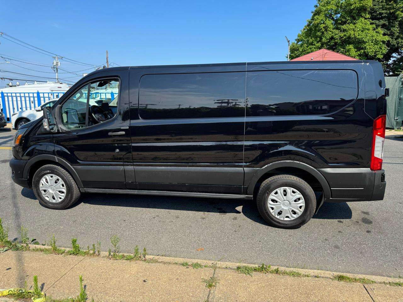 Ford Transit 150 Van Low Roof w/Sliding Pass. 130-in. WB 2021