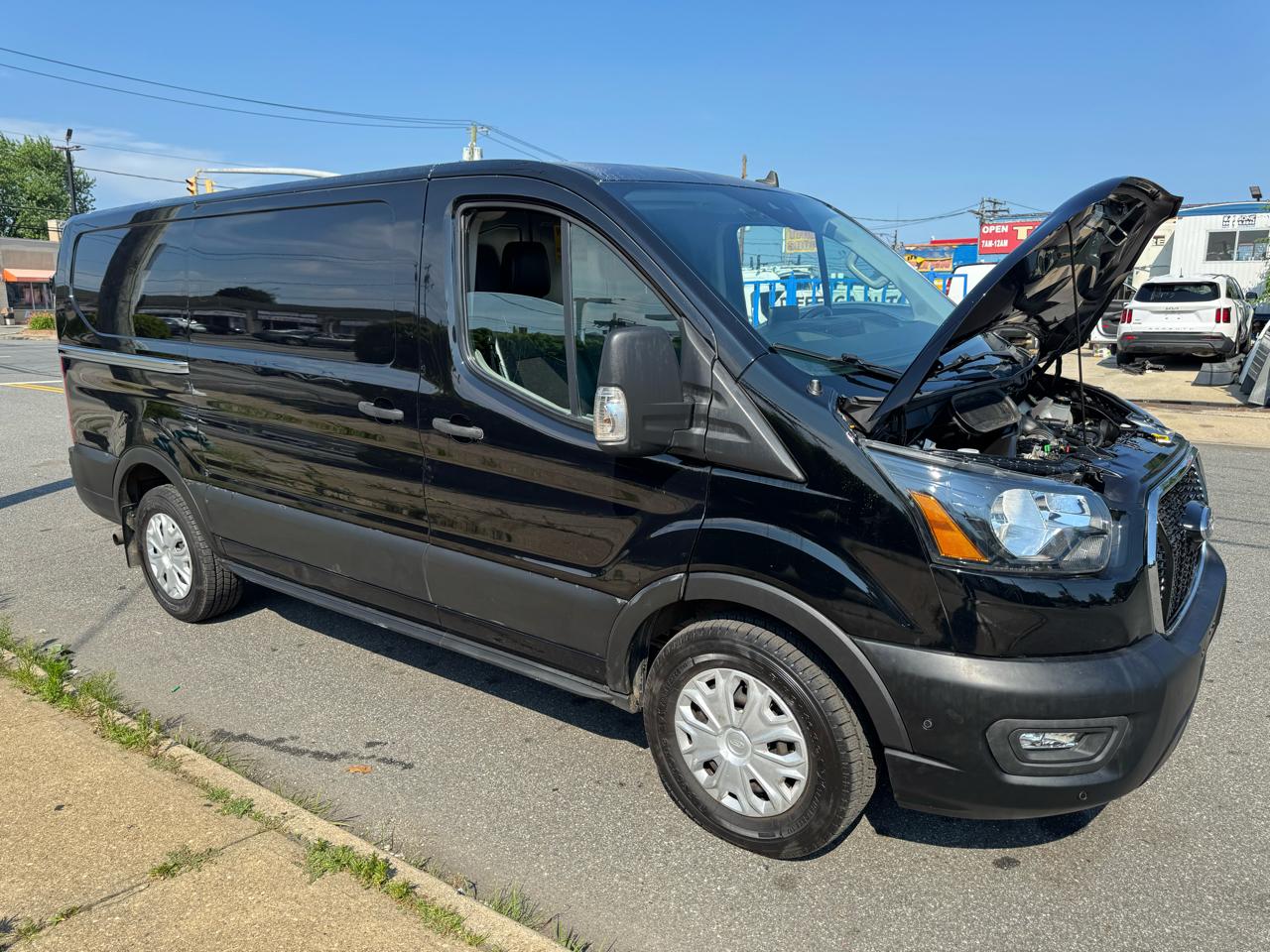 Ford Transit 150 Van Low Roof w/Sliding Pass. 130-in. WB 2021