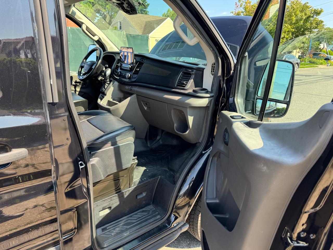 Ford Transit 150 Van Low Roof w/Sliding Pass. 130-in. WB 2021