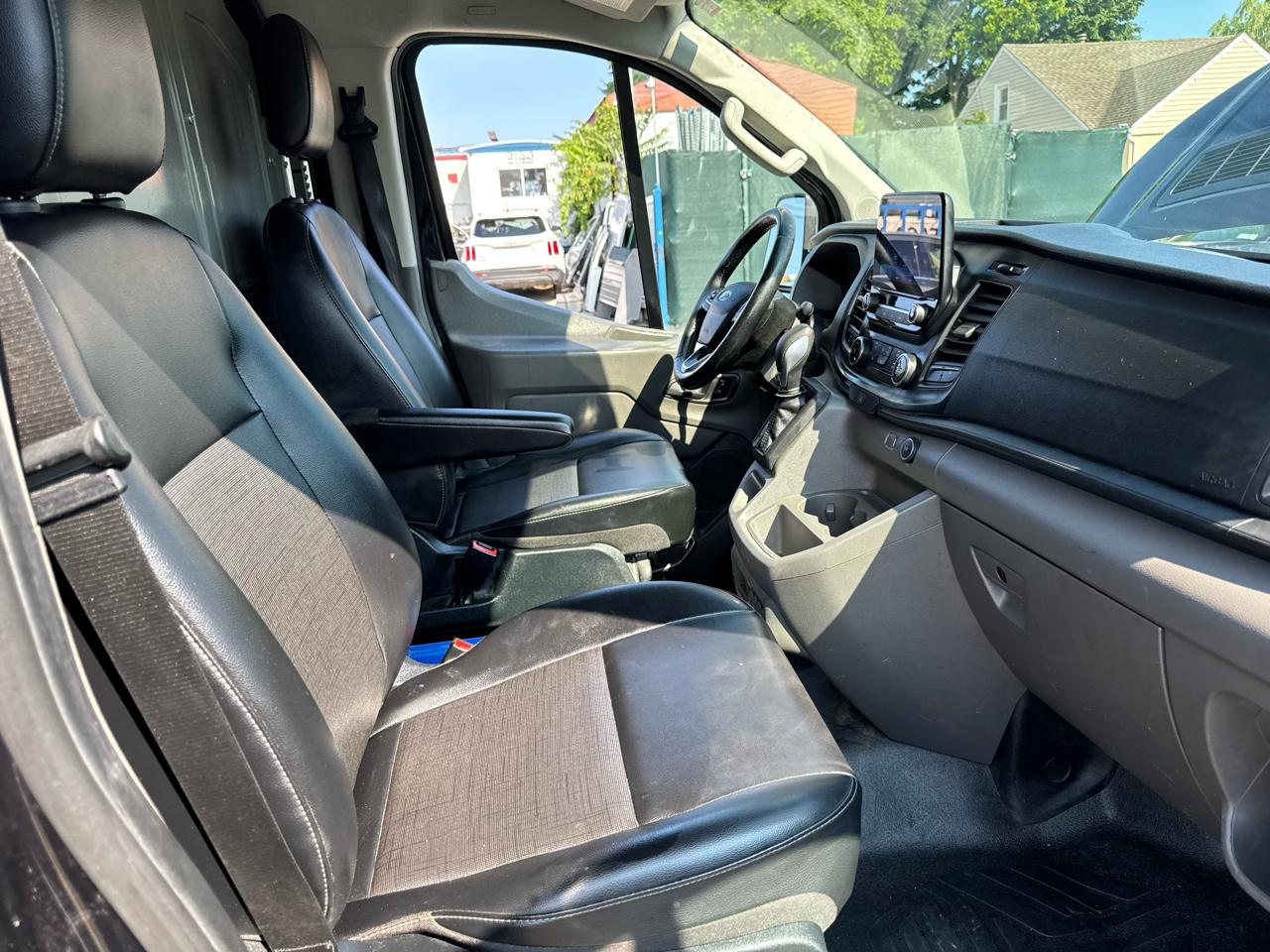 Ford Transit 150 Van Low Roof w/Sliding Pass. 130-in. WB 2021