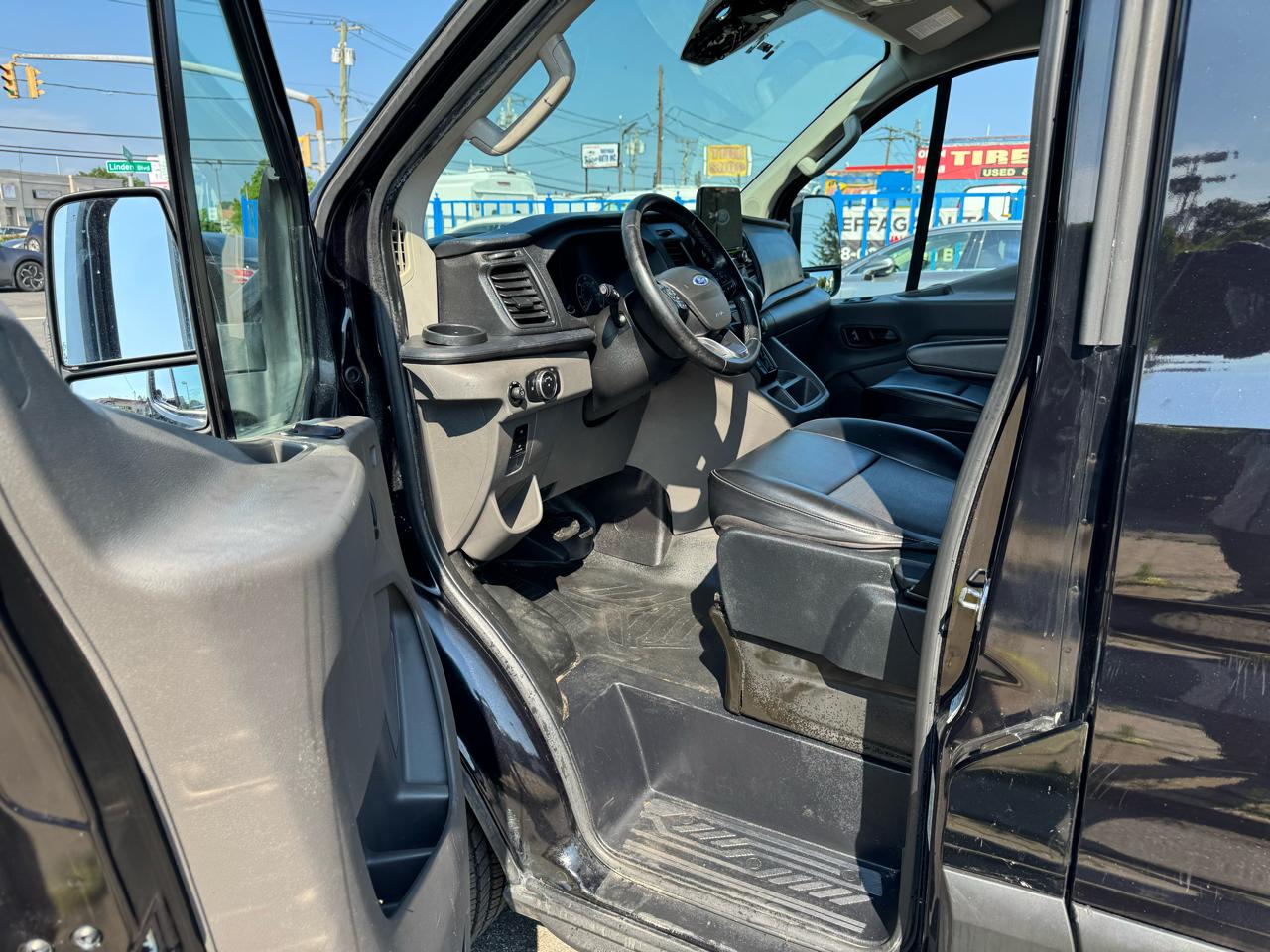 Ford Transit 150 Van Low Roof w/Sliding Pass. 130-in. WB 2021