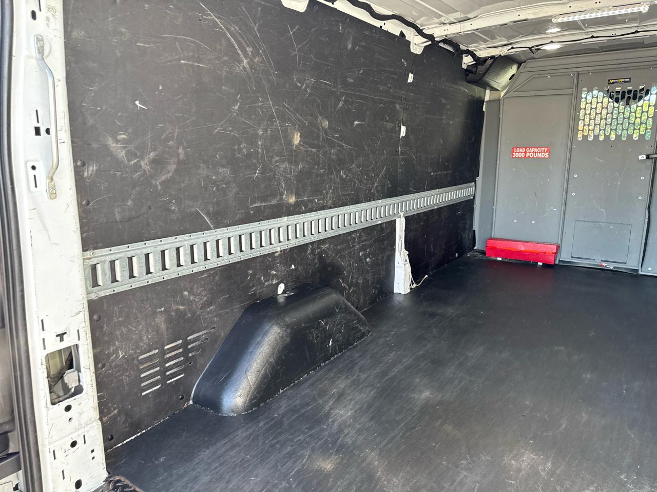 Ford Transit 250 Van Low Roof w/Sliding Pass. 130-in. WB 2021
