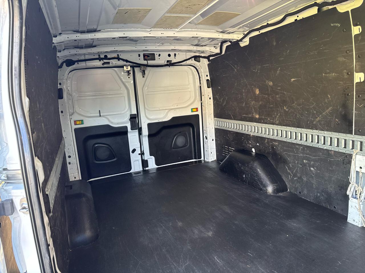 Ford Transit 250 Van Low Roof w/Sliding Pass. 130-in. WB 2021