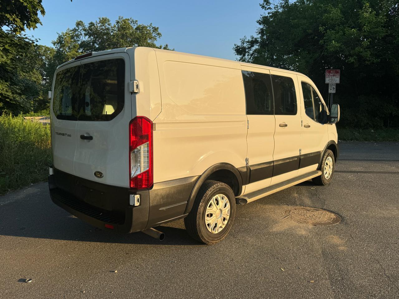 Ford Transit 250 Van Low Roof w/Sliding Pass. 130-in. WB 2020