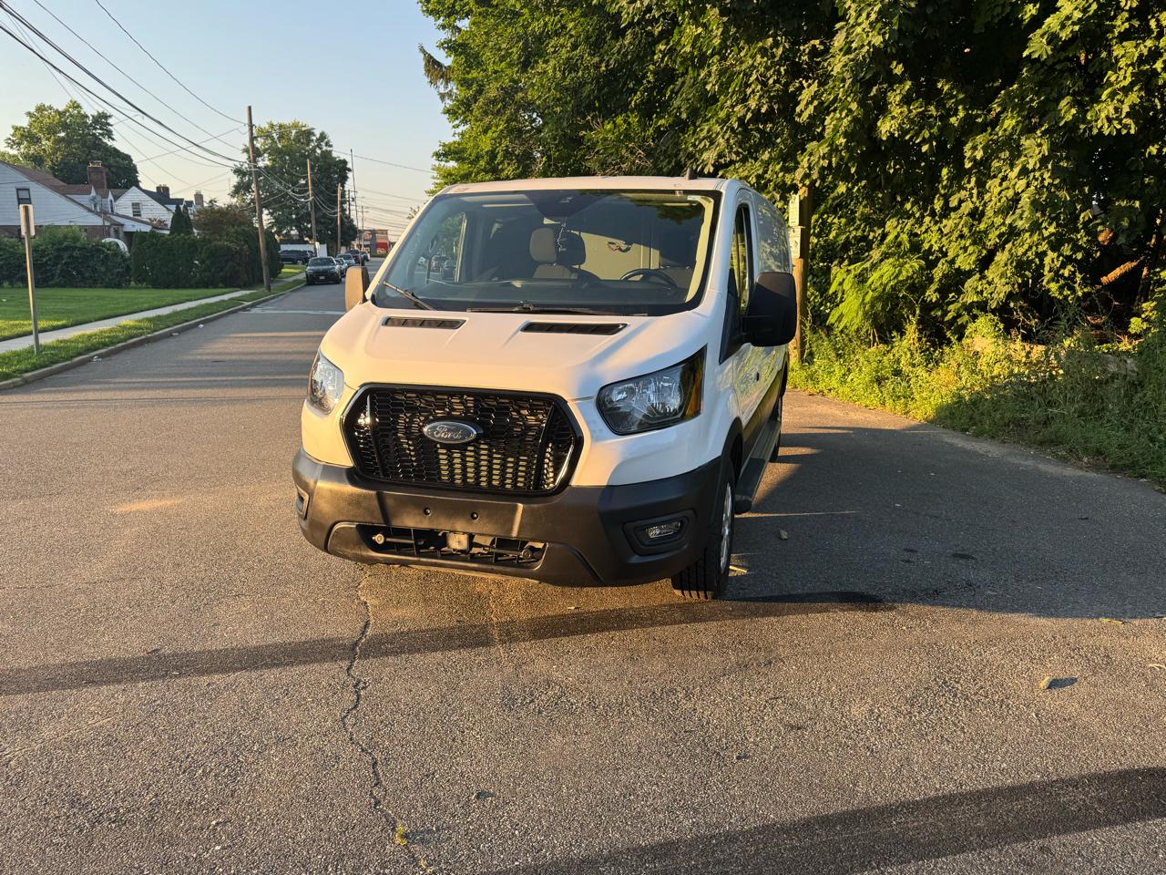 Ford Transit 250 Van Low Roof w/Sliding Pass. 130-in. WB 2020