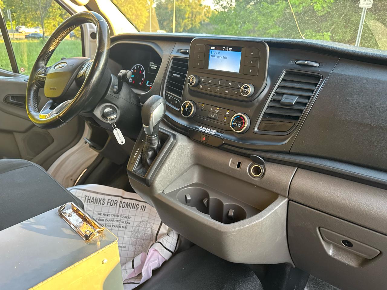 Ford Transit 250 Van Low Roof w/Sliding Pass. 130-in. WB 2020
