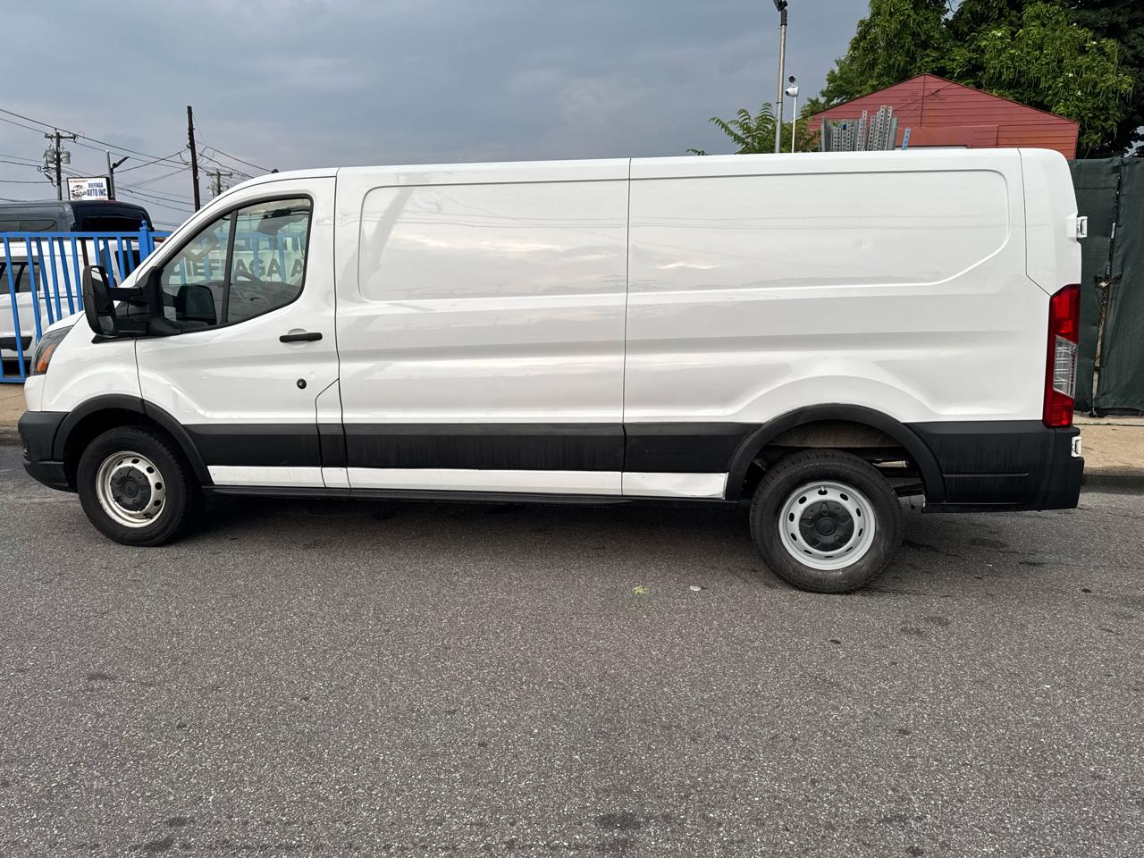Ford Transit 250 Van 2023