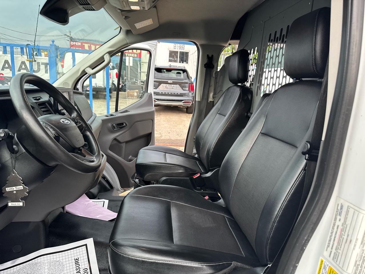 Ford Transit 250 Van 2023