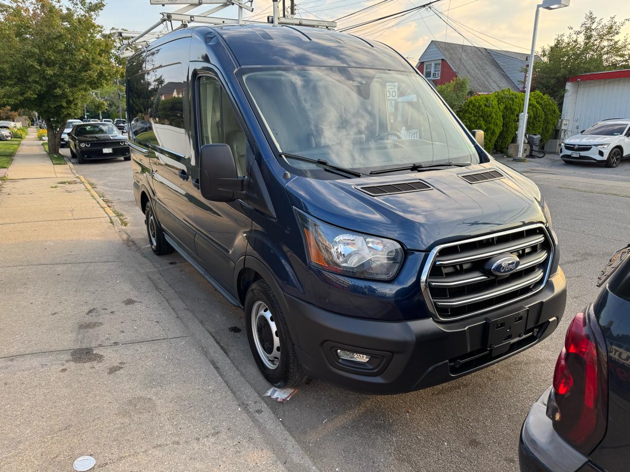 Ford Transit 150 Van Med. Roof w/Sliding Pass. 130-in. WB 2020