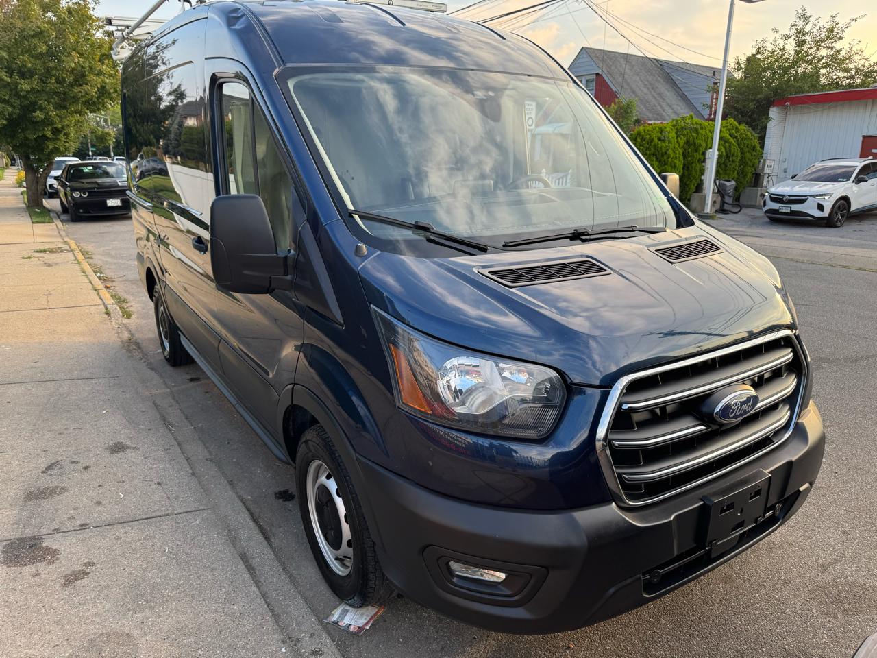 Ford Transit 150 Van Med. Roof w/Sliding Pass. 130-in. WB 2020