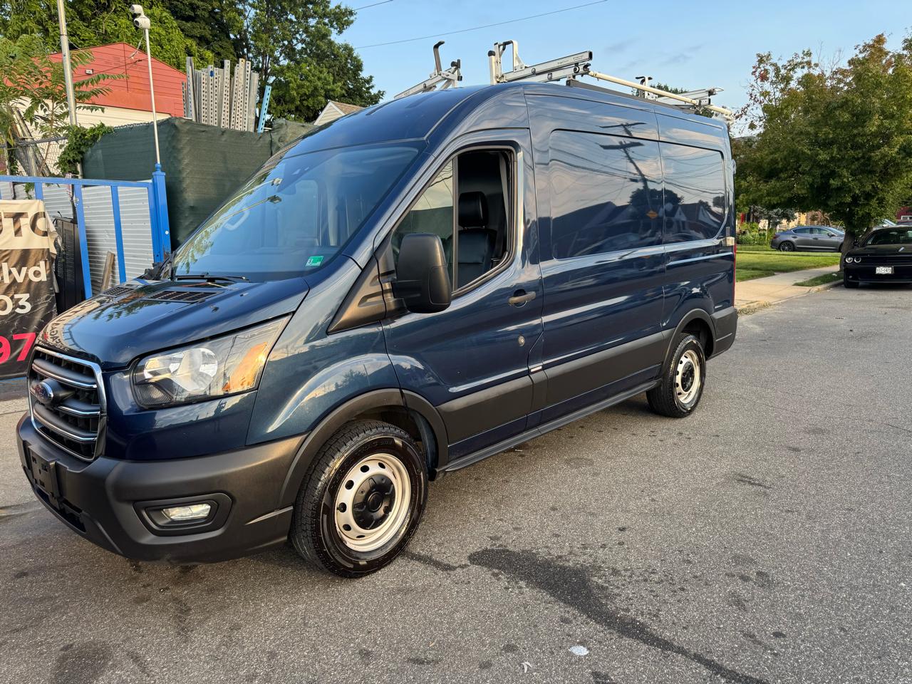 Ford Transit 150 Van Med. Roof w/Sliding Pass. 130-in. WB 2020