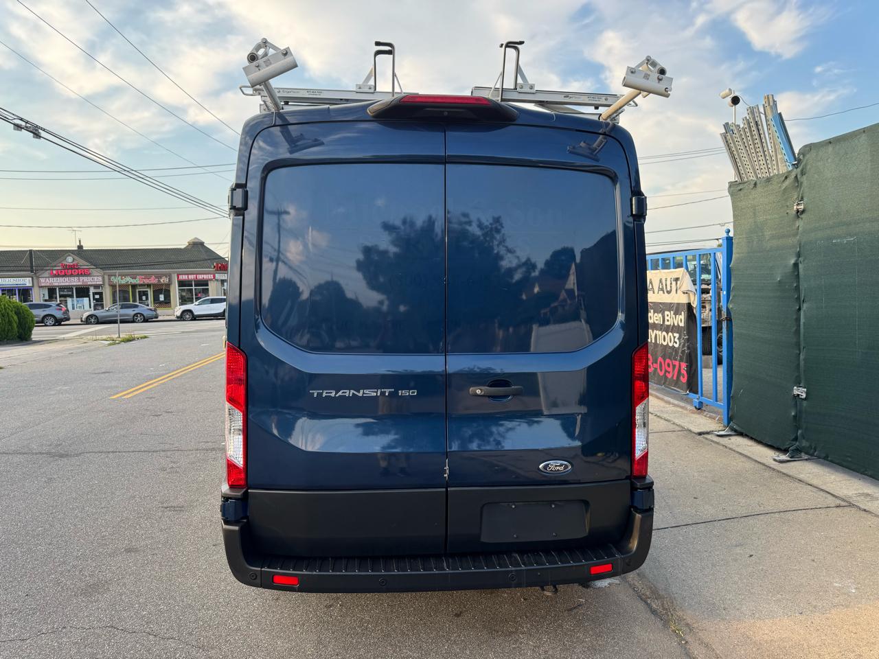 Ford Transit 150 Van Med. Roof w/Sliding Pass. 130-in. WB 2020