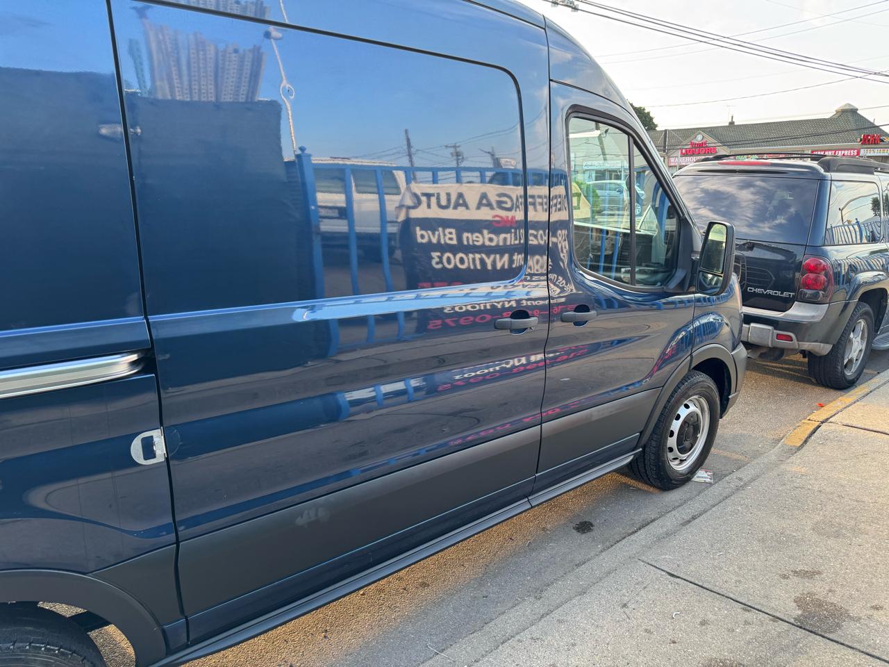 Ford Transit 150 Van Med. Roof w/Sliding Pass. 130-in. WB 2020