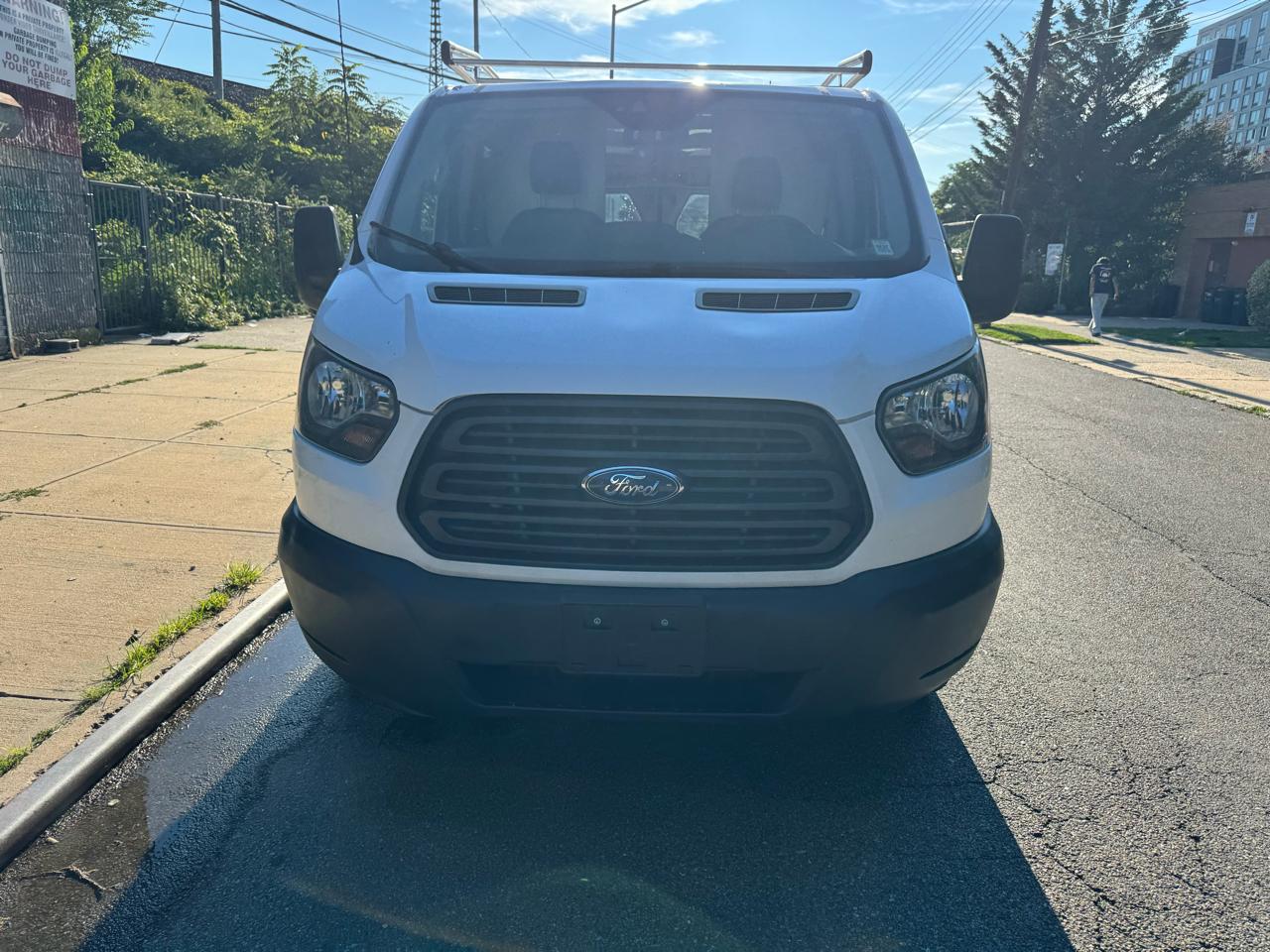 Ford Transit Van T-150 148" Low Rf 8600 GVWR Swing-Out RH Dr 2017
