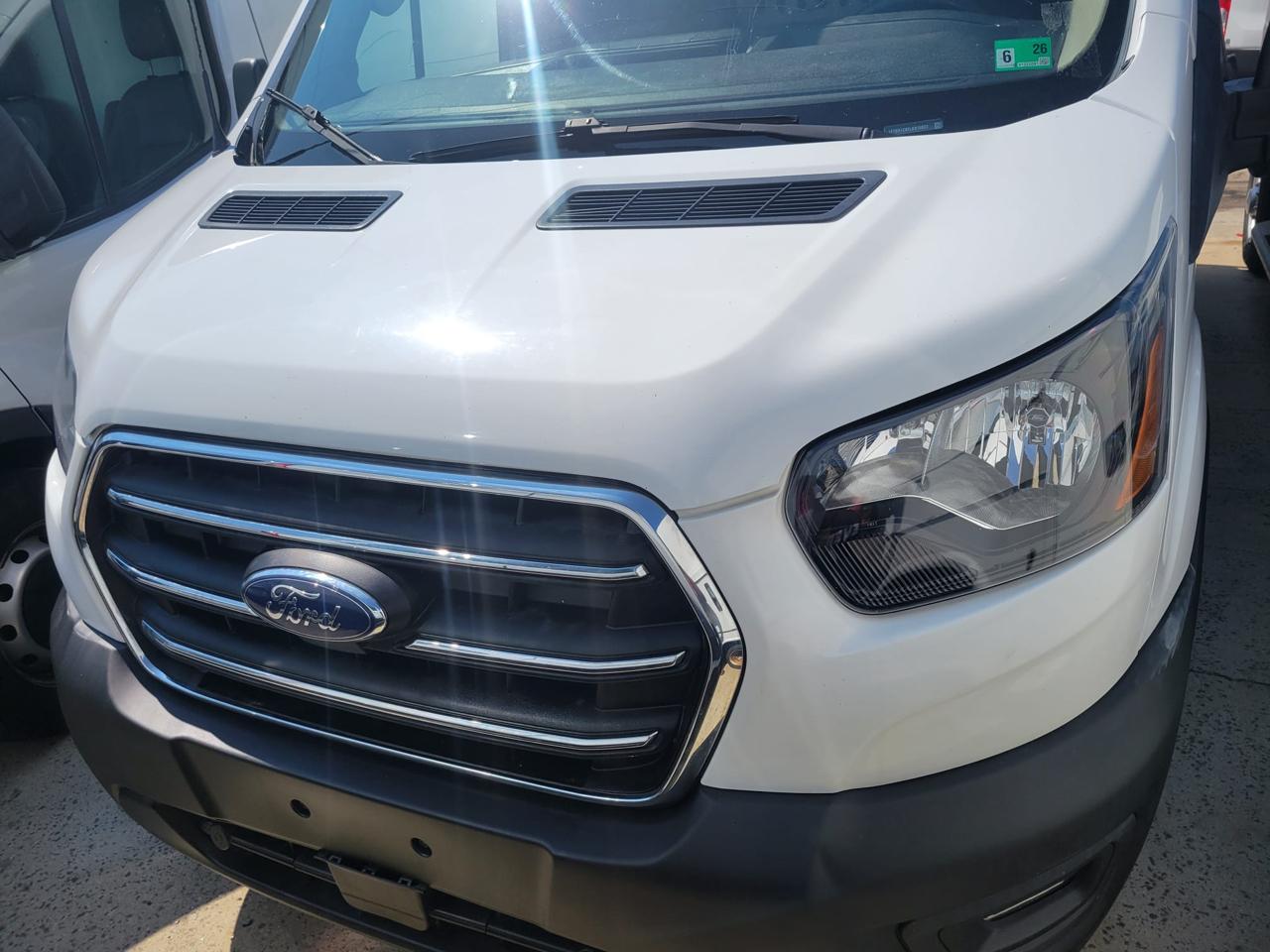 Ford Transit 250 Van Med. Roof w/Sliding Pass. 130-in. WB 2020