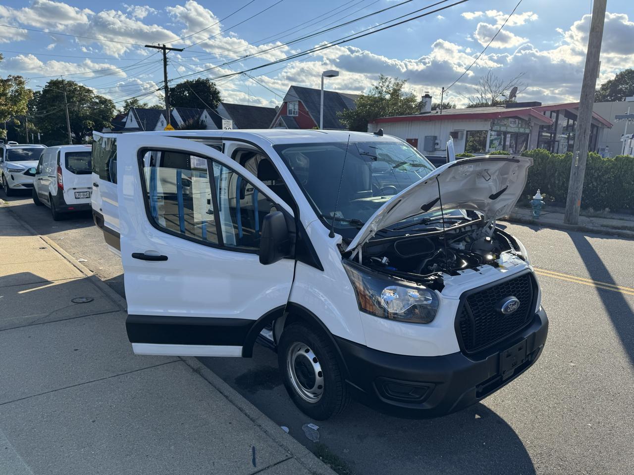 Ford Transit 150 Van Low Roof w/Sliding Pass. 130-in. WB 2021