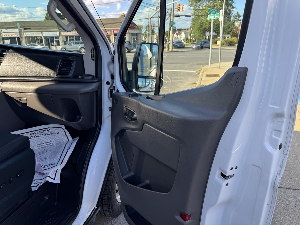 Ford Transit 150 Van Low Roof w/Sliding Pass. 130-in. WB 2021