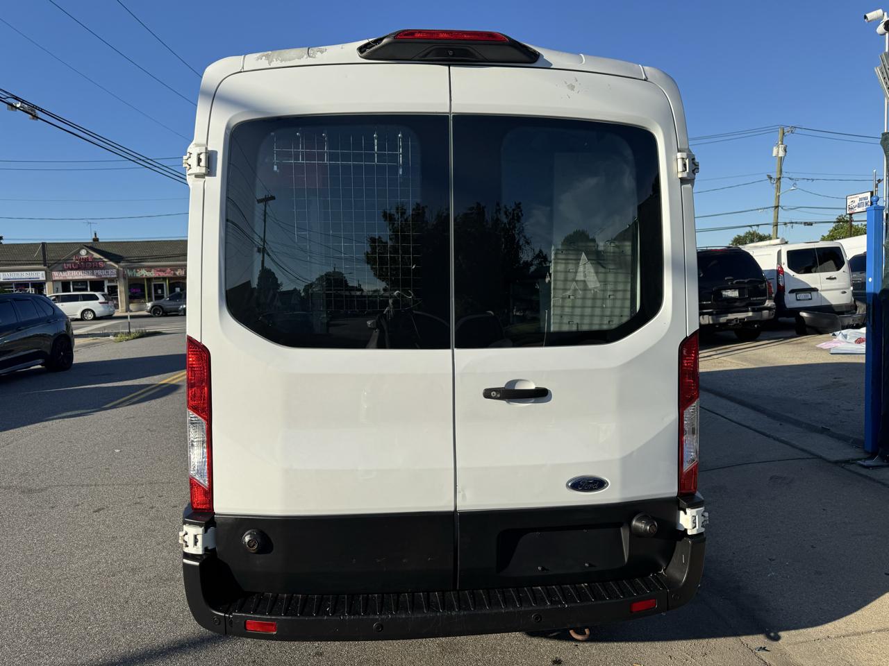 Ford Transit 250 Van Med. Roof w/Sliding Pass. 148-in. WB 2019