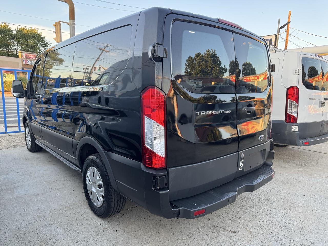 Ford Transit 150 Van Low Roof w/Sliding Pass. 130-in. WB 2019