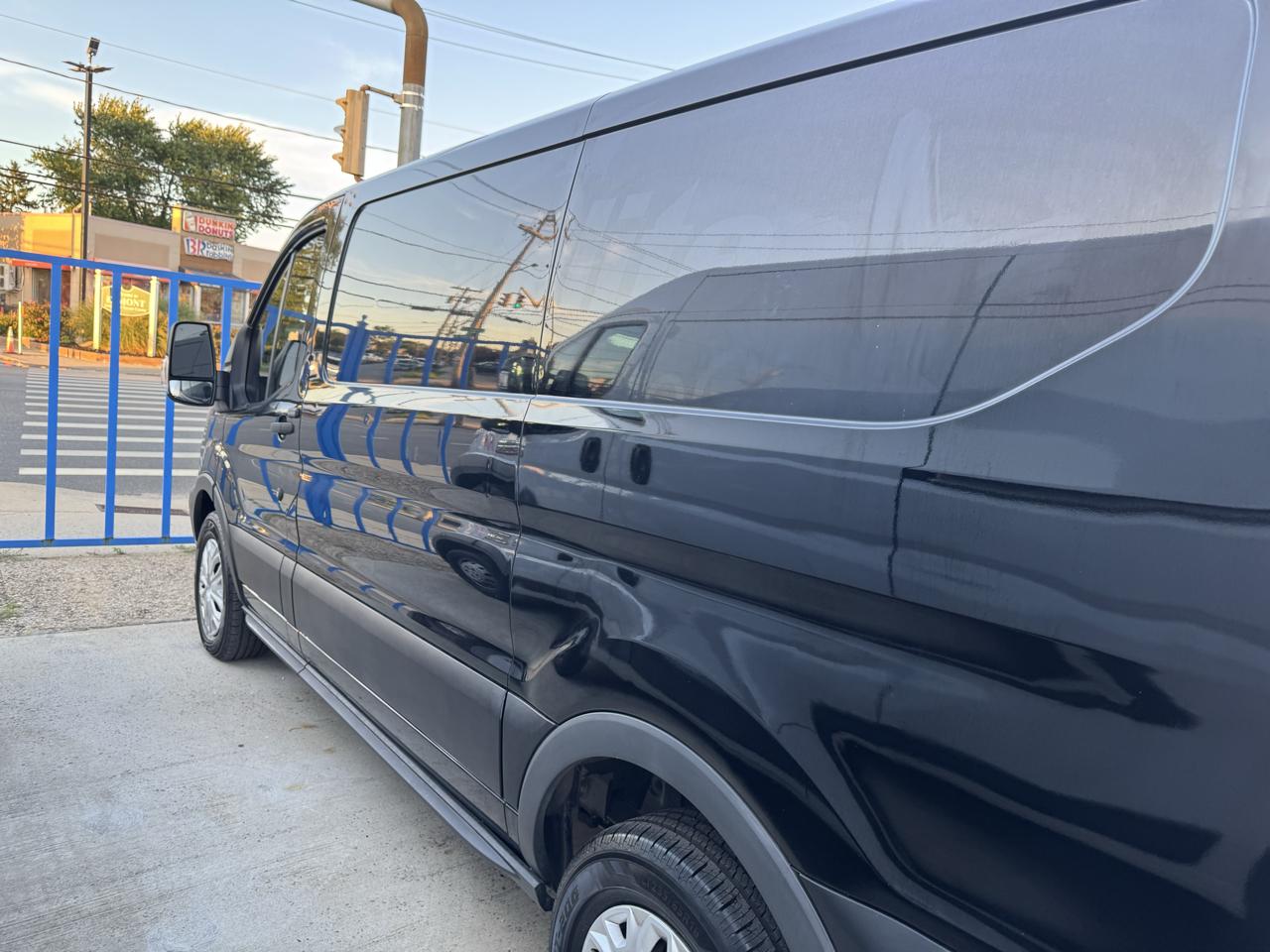 Ford Transit 150 Van Low Roof w/Sliding Pass. 130-in. WB 2019