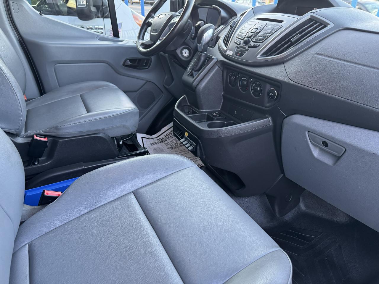 Ford Transit 150 Van Low Roof w/Sliding Pass. 130-in. WB 2019