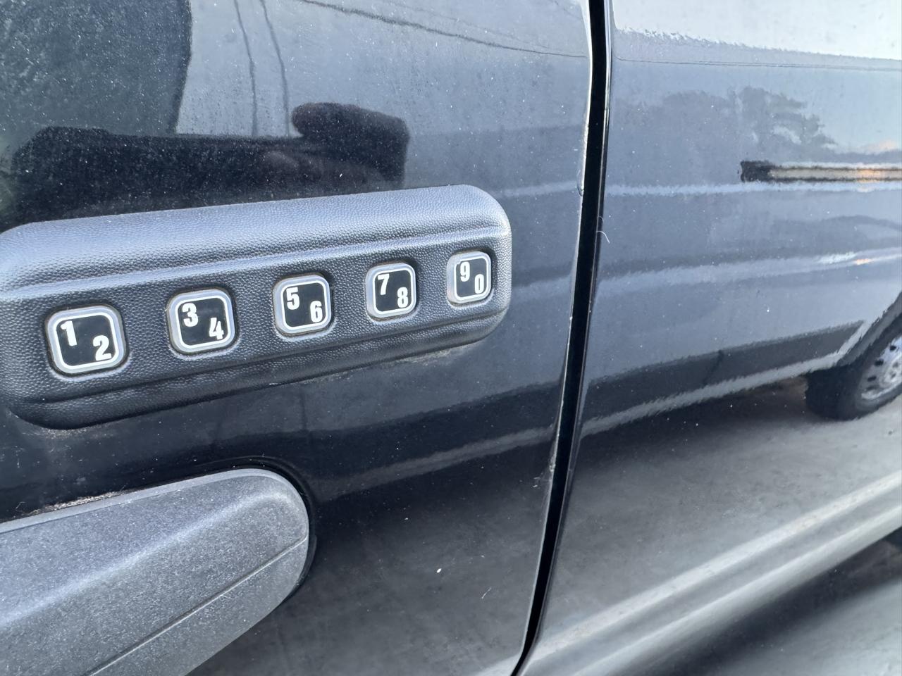 Ford Transit 150 Van Low Roof w/Sliding Pass. 130-in. WB 2019
