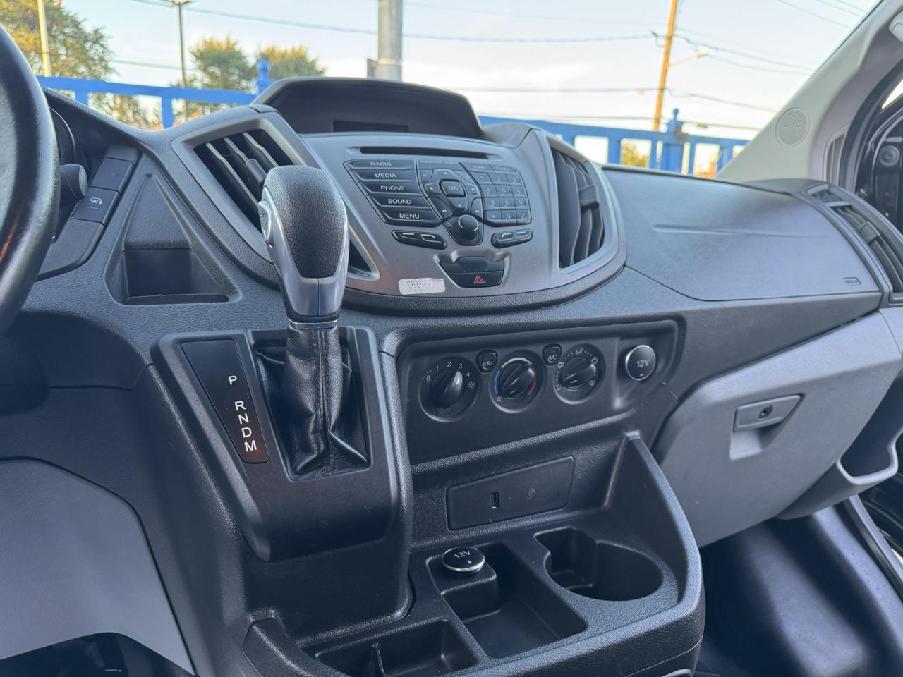 Ford Transit 150 Van Low Roof w/Sliding Pass. 130-in. WB 2019