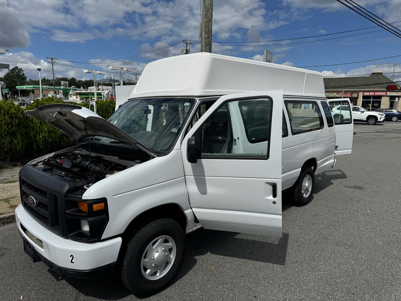 Ford Econoline E-250 Extended 2014