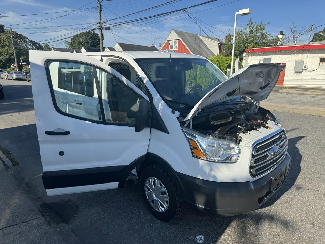Ford Transit 250 Van Low Roof 60/40 Pass.130-in. WB 2016