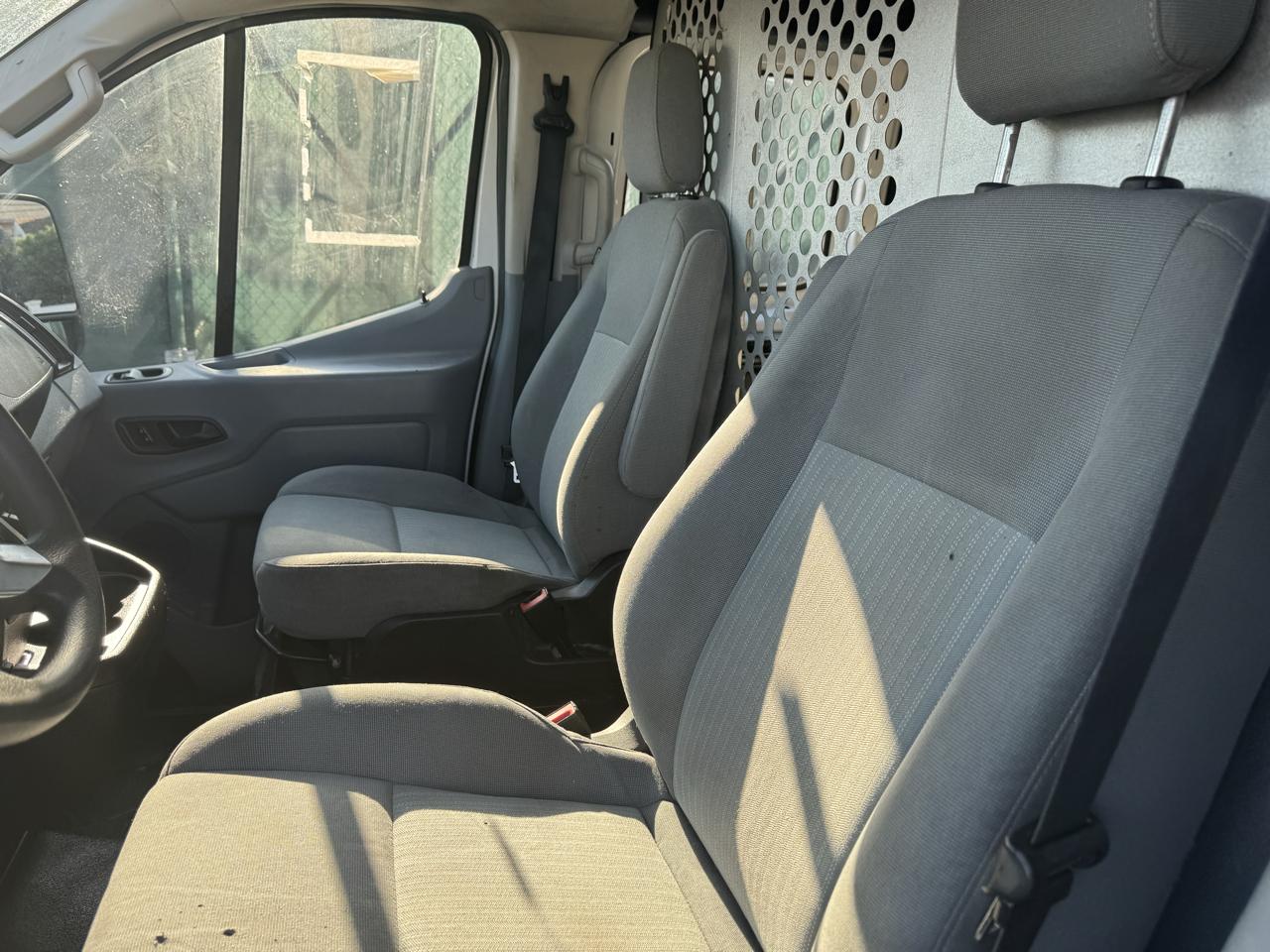 Ford Transit 250 Van Low Roof 60/40 Pass.130-in. WB 2016