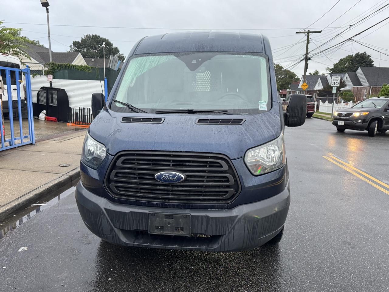 Ford Transit 250 Van Med. Roof w/Sliding Pass. 148-in. WB 2016