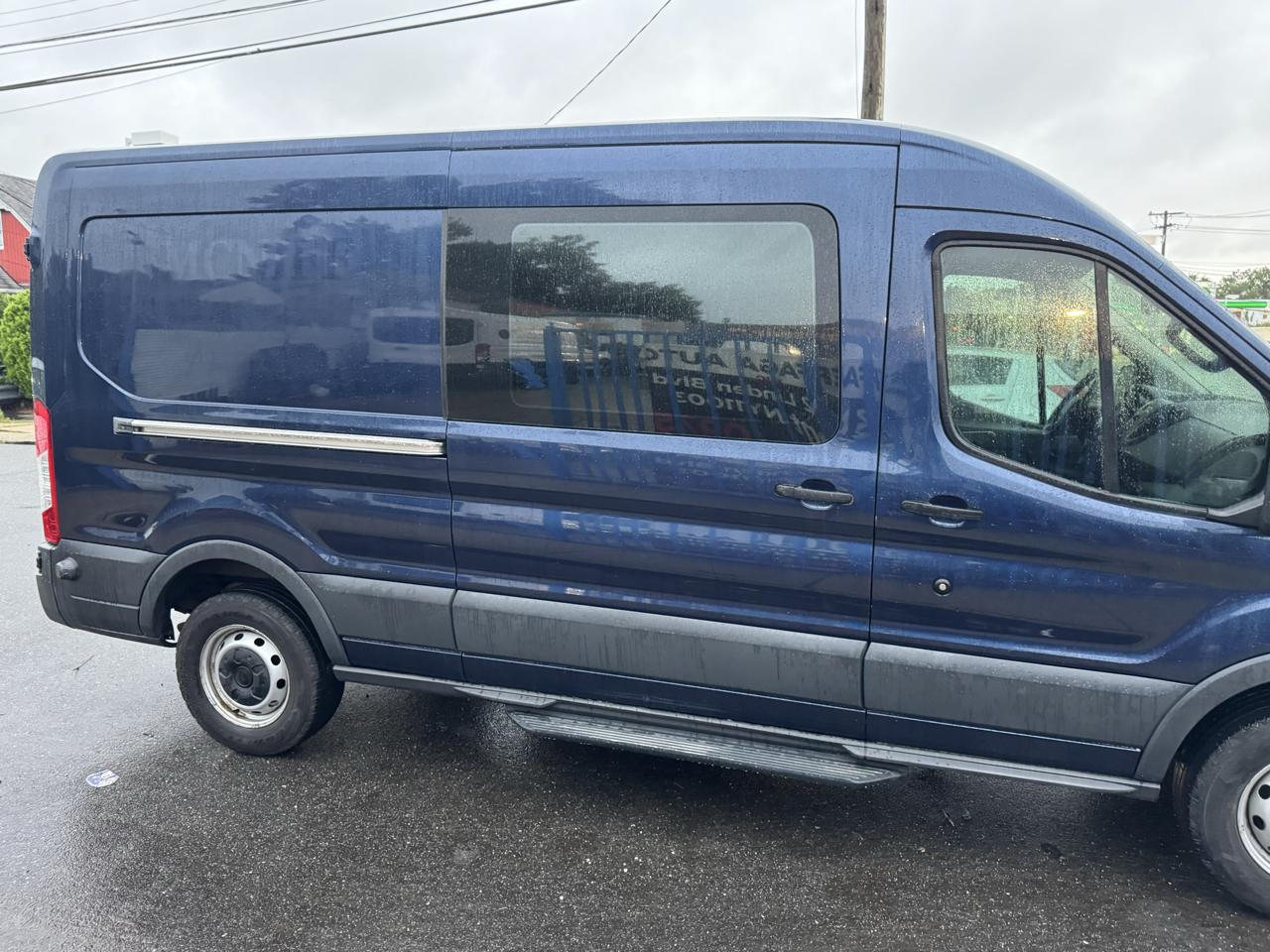 Ford Transit 250 Van Med. Roof w/Sliding Pass. 148-in. WB 2016