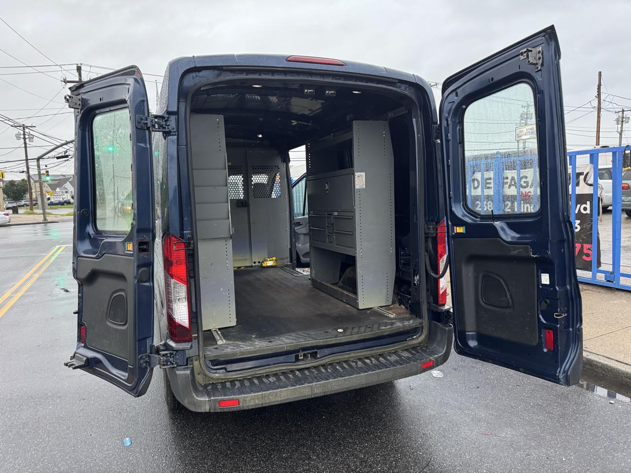 Ford Transit 250 Van Med. Roof w/Sliding Pass. 148-in. WB 2016