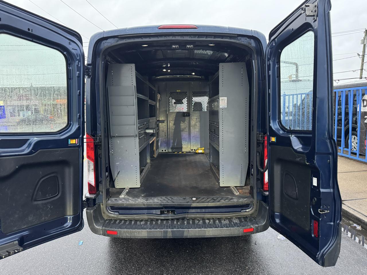 Ford Transit 250 Van Med. Roof w/Sliding Pass. 148-in. WB 2016