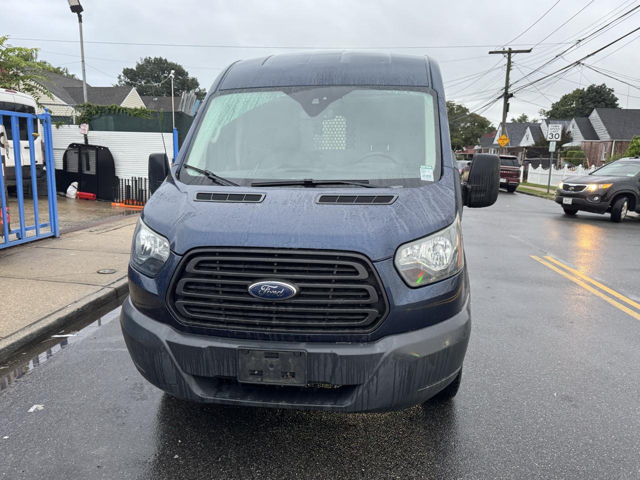 Ford Transit 250 Van Med. Roof w/Sliding Pass. 148-in. WB 2016