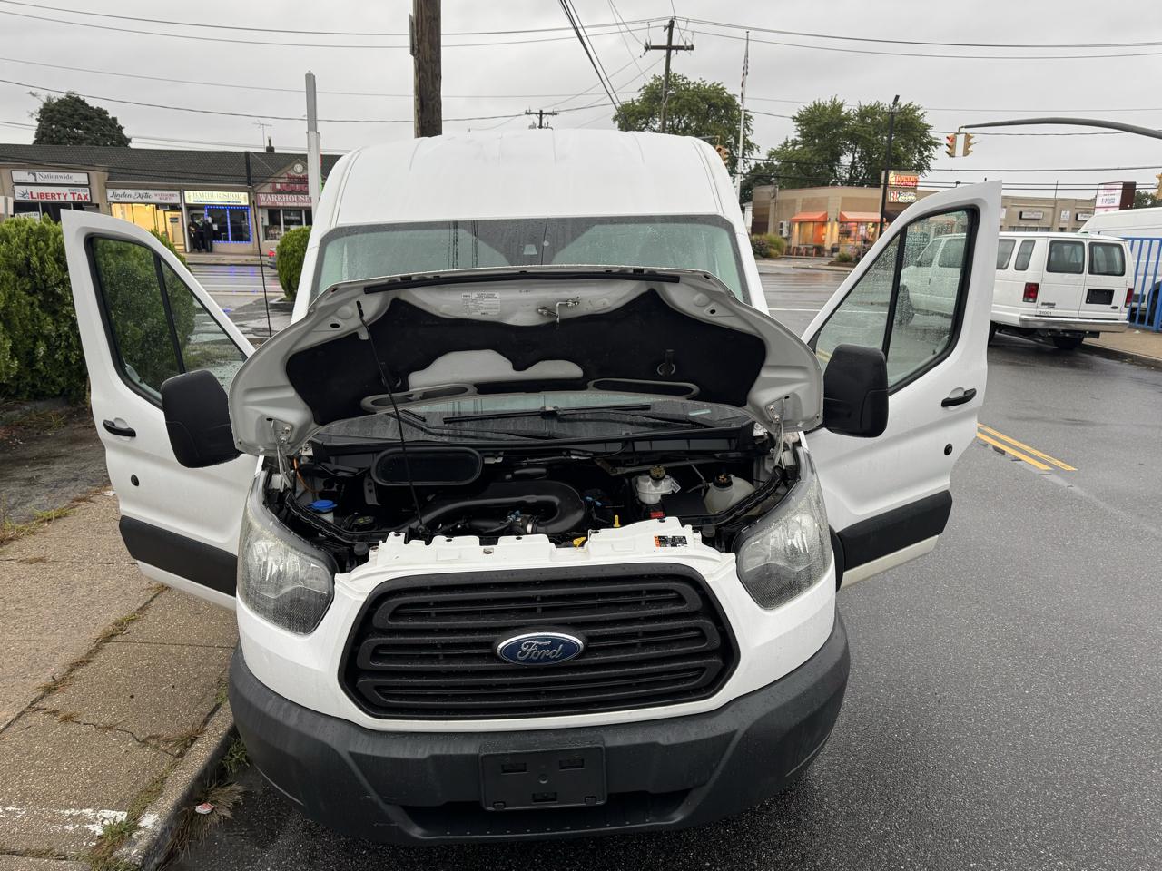 Ford Transit 250 Van Med. Roof w/Sliding Pass. 130-in. WB 2016