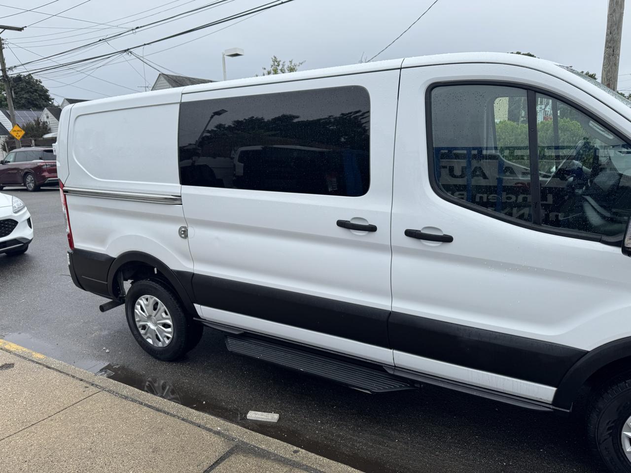 Ford Transit 250 Van 2023