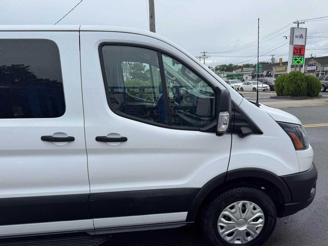 Ford Transit 250 Van 2023