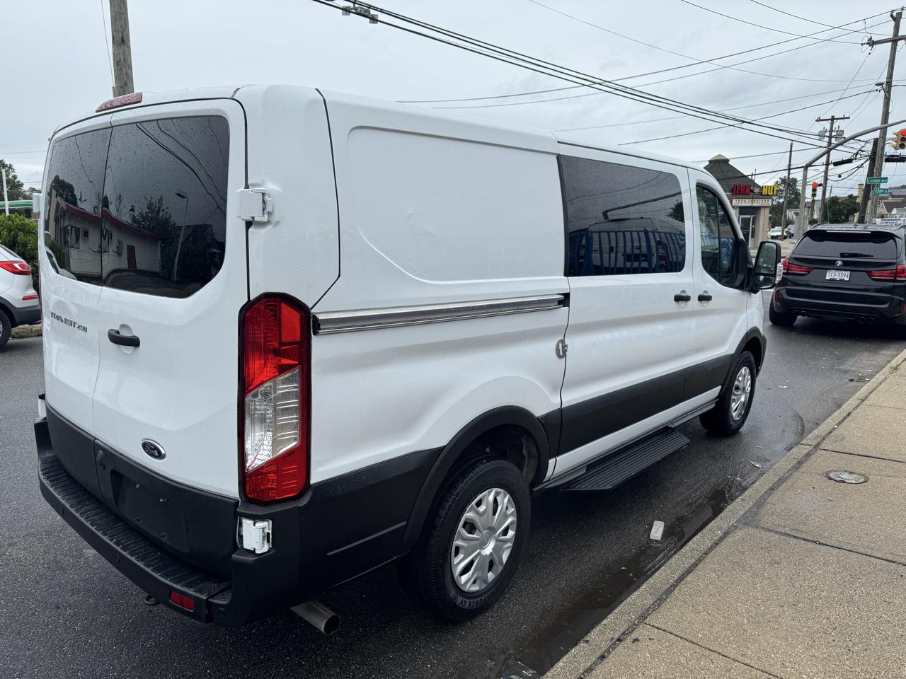 Ford Transit 250 Van 2023
