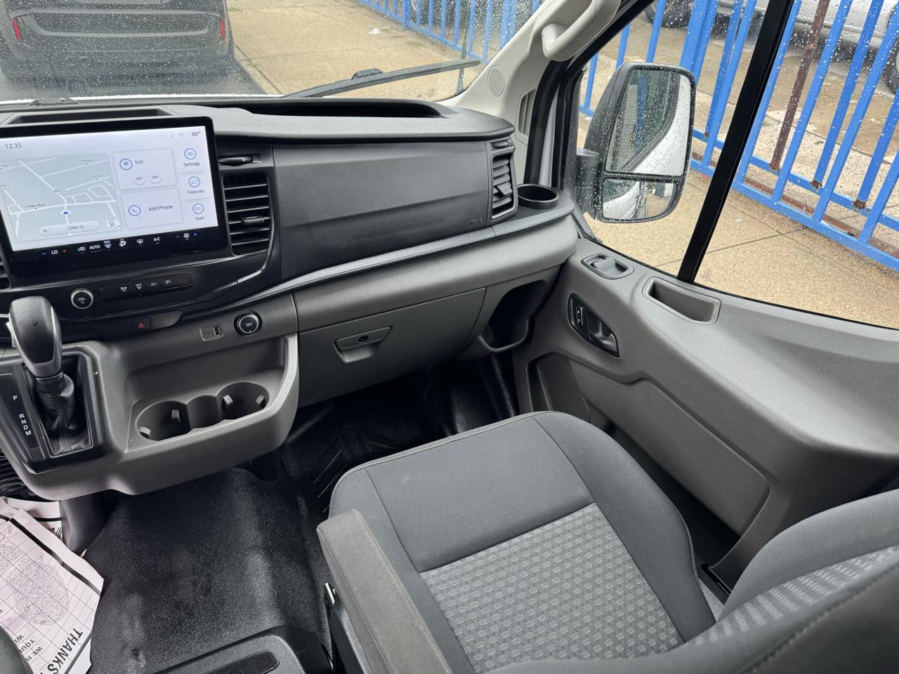 Ford Transit 250 Van 2023