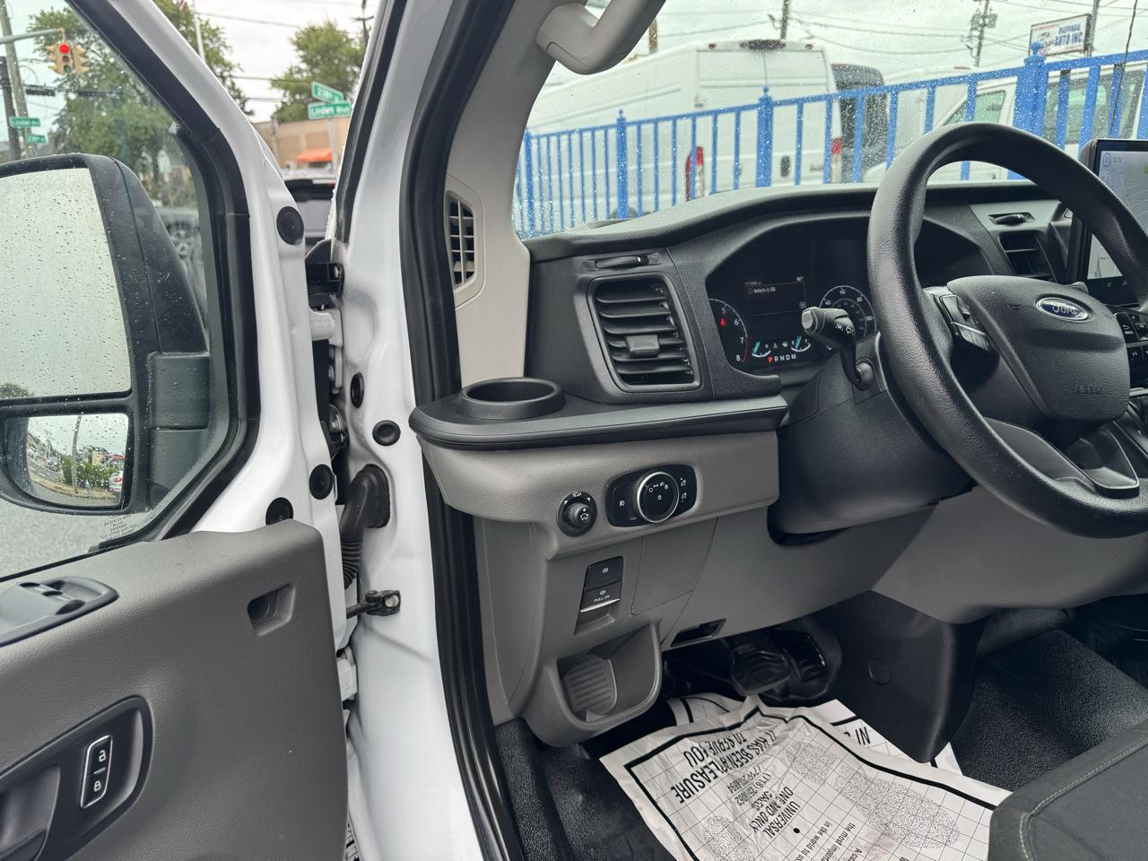 Ford Transit 250 Van 2023