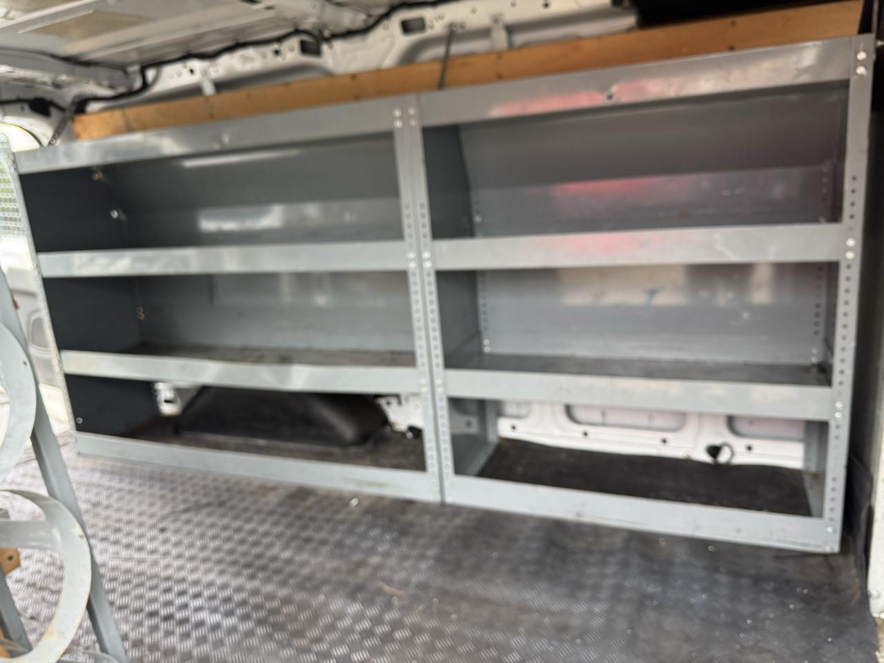 Ford Transit 250 Van Low Roof 60/40 Pass.130-in. WB 2016