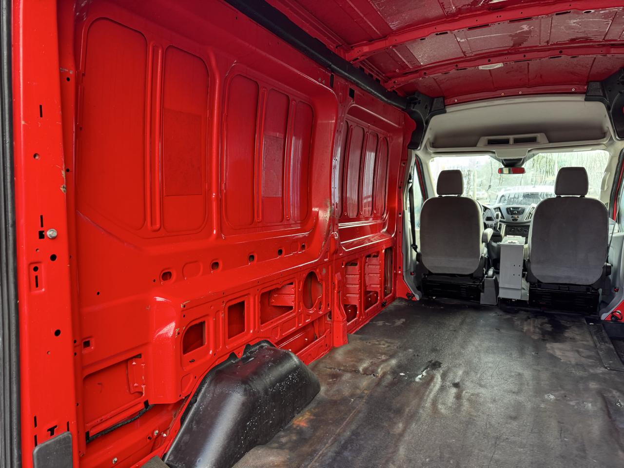 Ford Transit 250 Van Med. Roof w/Sliding Pass. 148-in. WB 2017
