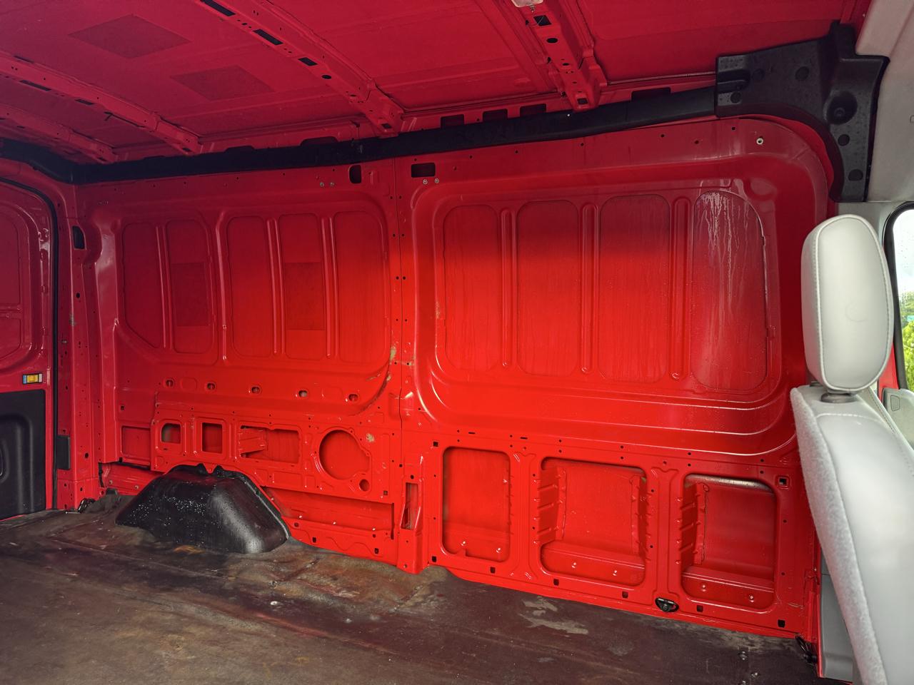 Ford Transit 250 Van Med. Roof w/Sliding Pass. 148-in. WB 2017