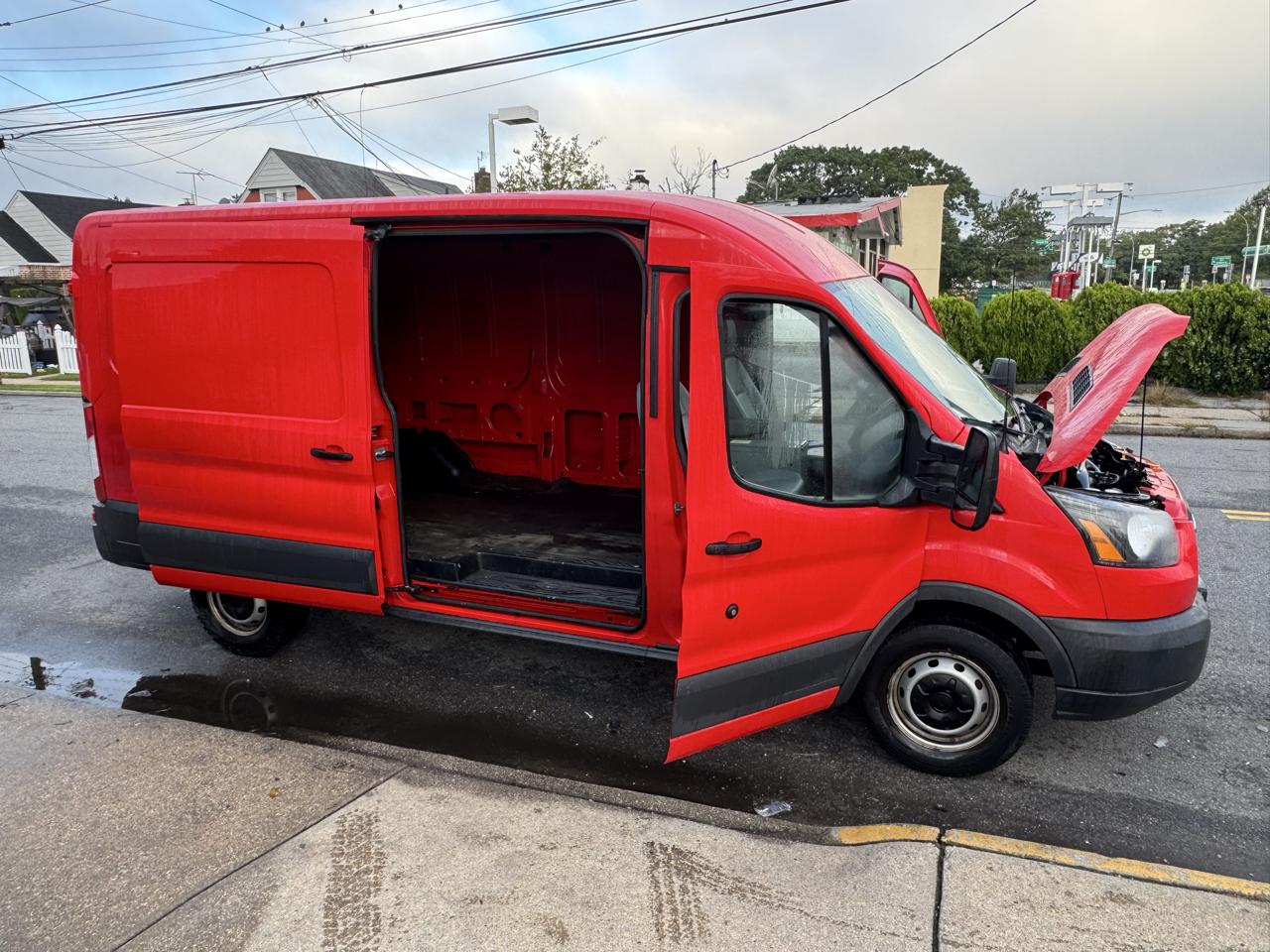 Ford Transit 250 Van Med. Roof w/Sliding Pass. 148-in. WB 2017