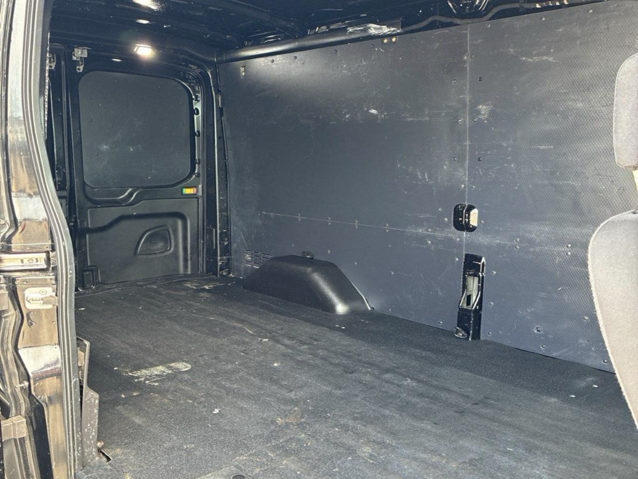 Ford Transit 250 Van Med. Roof w/Sliding Pass. 148-in. WB 2019