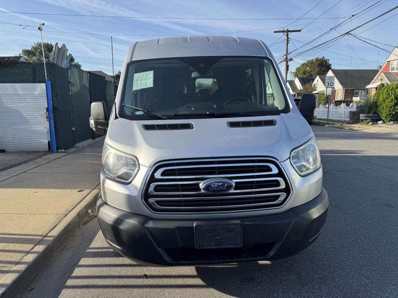Ford Transit 350 Wagon Med. Roof XL w/Sliding Pass. 148-in. WB 2016