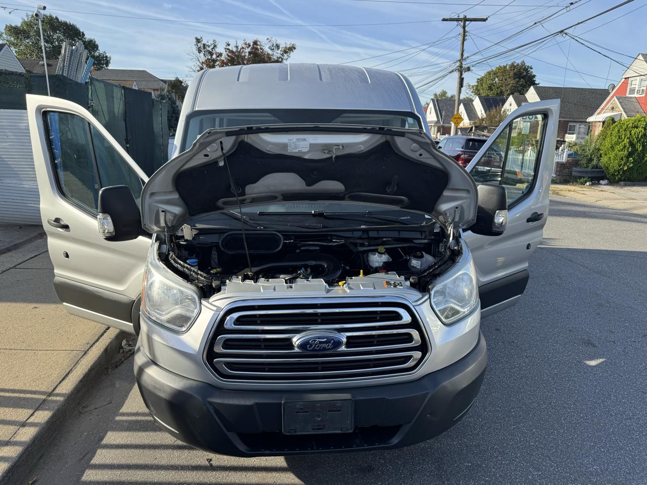 Ford Transit 350 Wagon Med. Roof XL w/Sliding Pass. 148-in. WB 2016