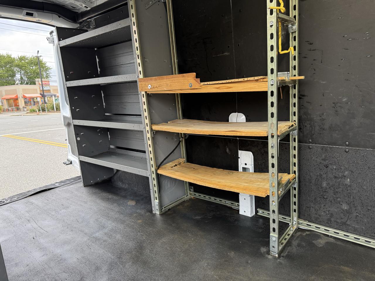 Ford Transit 250 Van Med. Roof w/Sliding Pass. 130-in. WB 2021